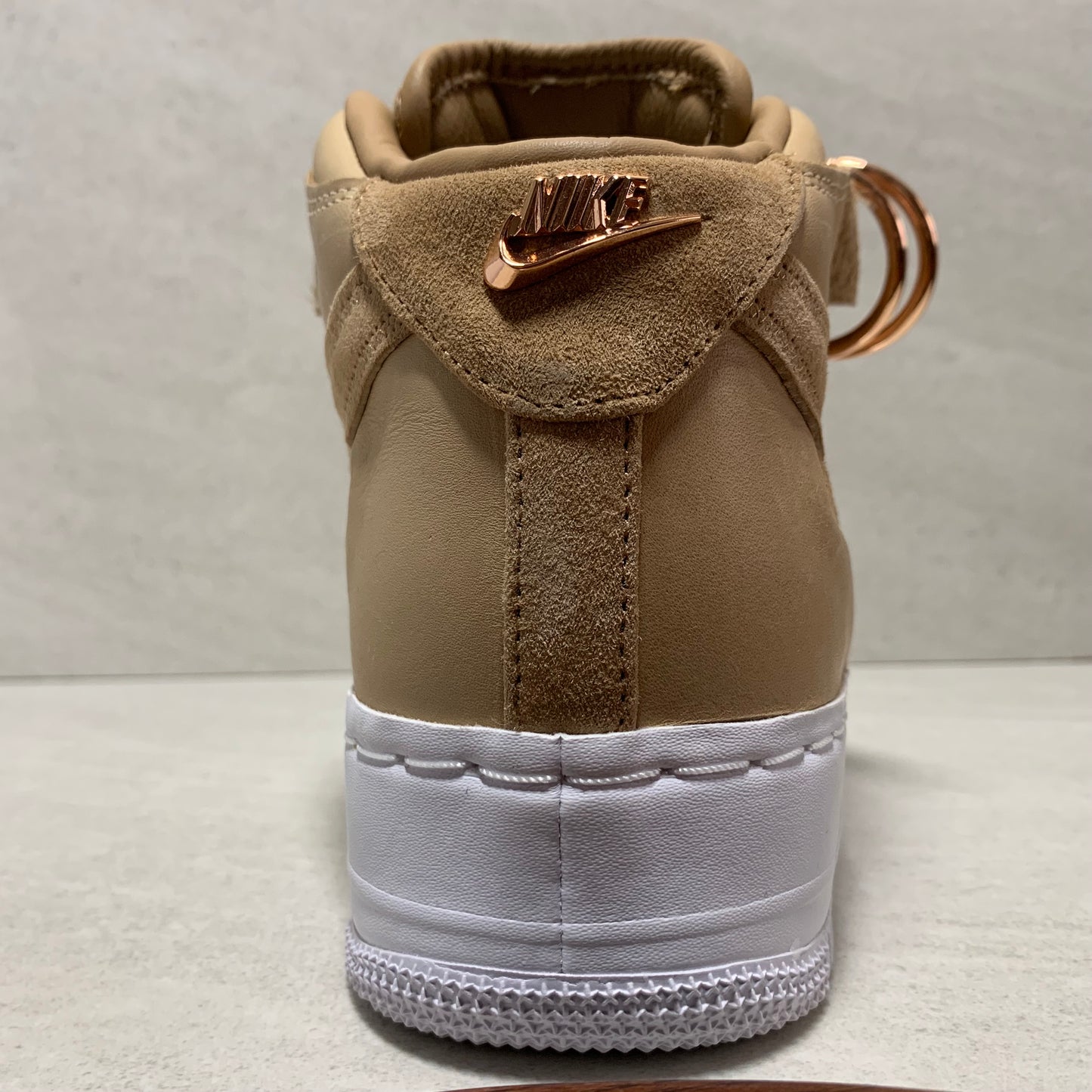NIKE AIR FORCE 1 MID V CRUZ CMFT VACHETTA TAN - AO9298-200 - Men's Size 7.5