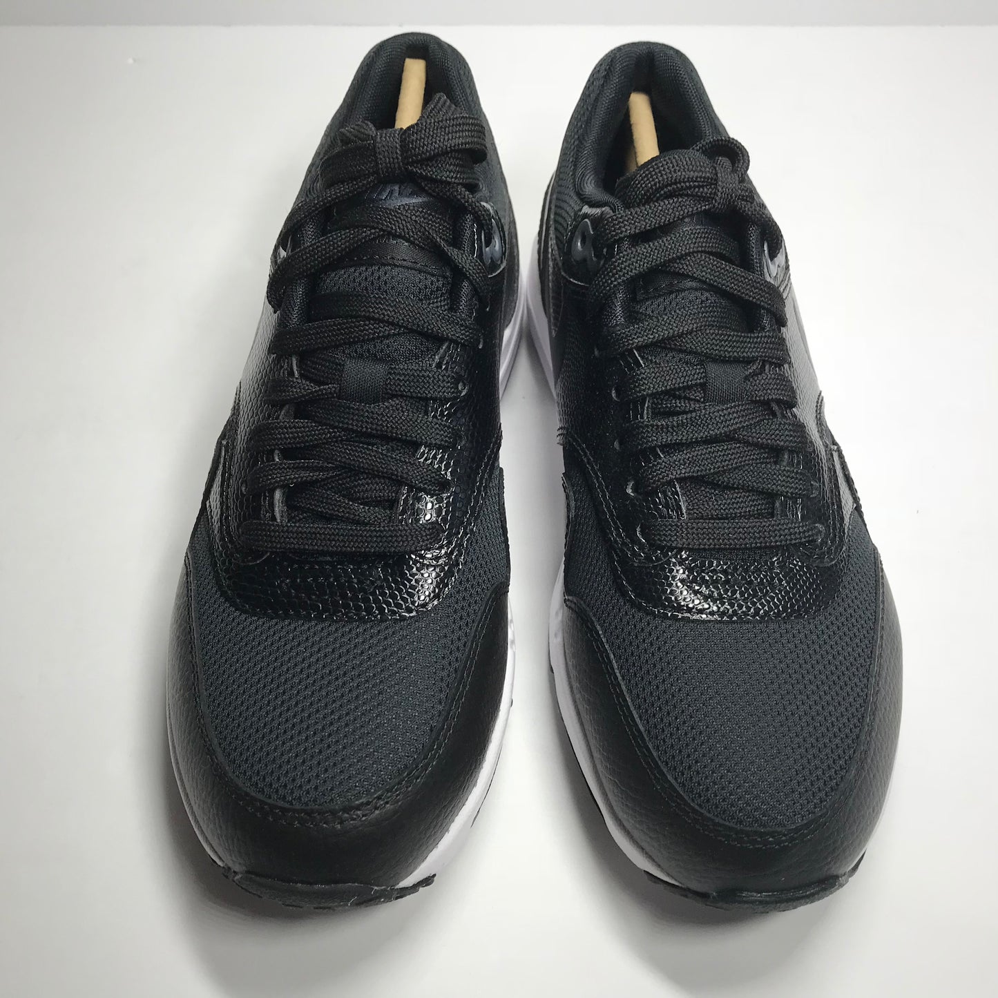 DS Women's Nike Air Max 1 Ultra 2.0 Black/White Size 5