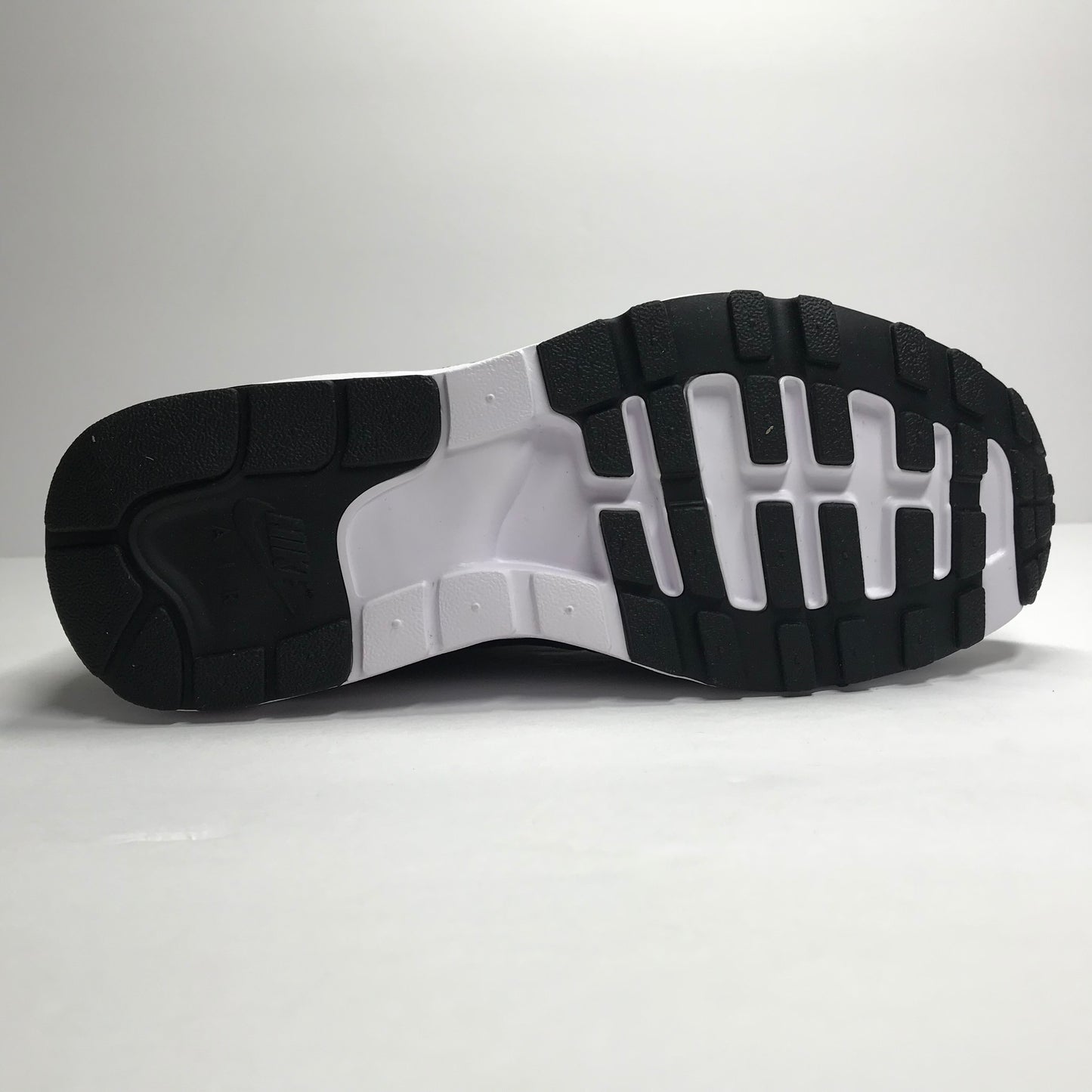 DS Femme Nike Air Max 1 Ultra 2.0 Noir/Blanc Taille 5