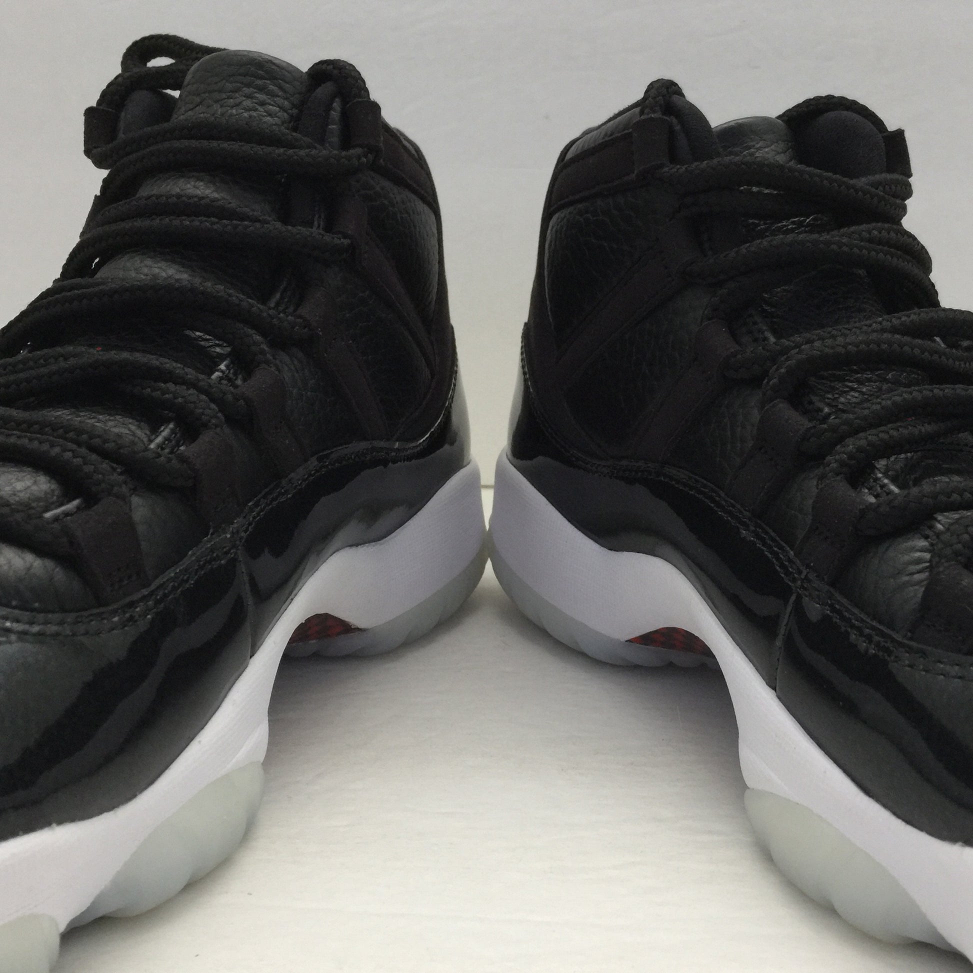 DS Nike Air Jordan 11 XI Retro 72-10 Size 8.5/Size 9/ Size 10 - DOPEFOOT
 - 4