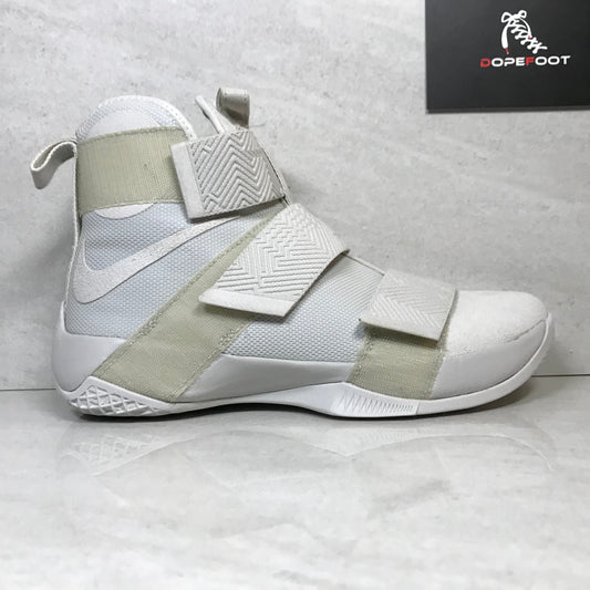 DS Nike Lebron Soldier 10 X SFG LUX 911306 001 Hueso claro Talla 9/Talla 10