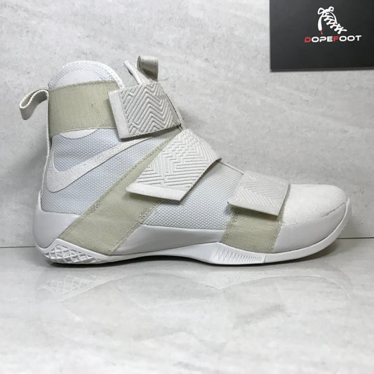 DS Nike Lebron Soldier 10 X SFG LUX 911306 001 Light Bone Taille 9/Taille 10