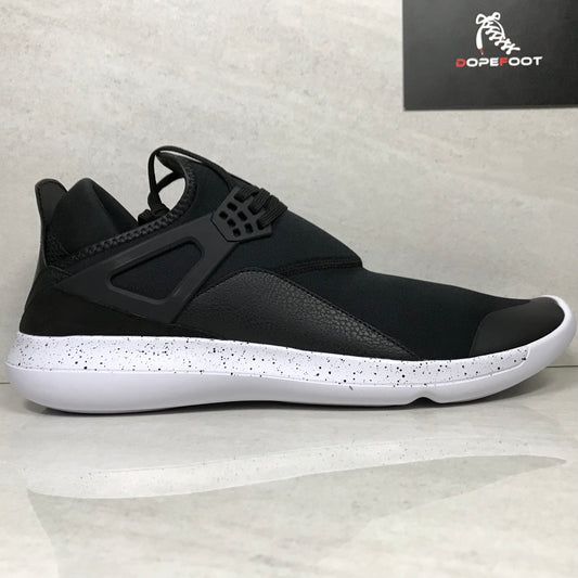 DS Jordan Fly 89 Negro/Blanco Talla 14