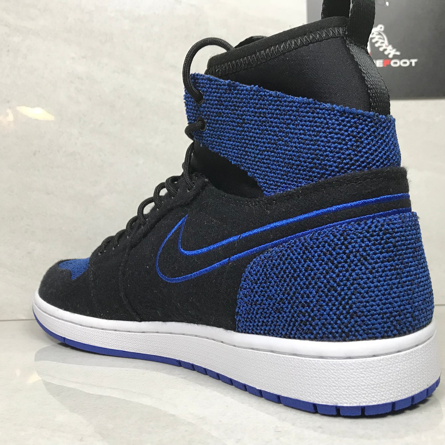 Air Jordan 1 High Ultra Royal Blue/Black - 844700 007 - Size 10.5/Size 11 - Jordan