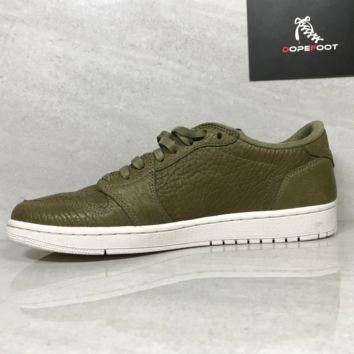 Air Jordan 1 I Retro Low Swooshless Trooper Olive Green - 848775 205 - Jordan