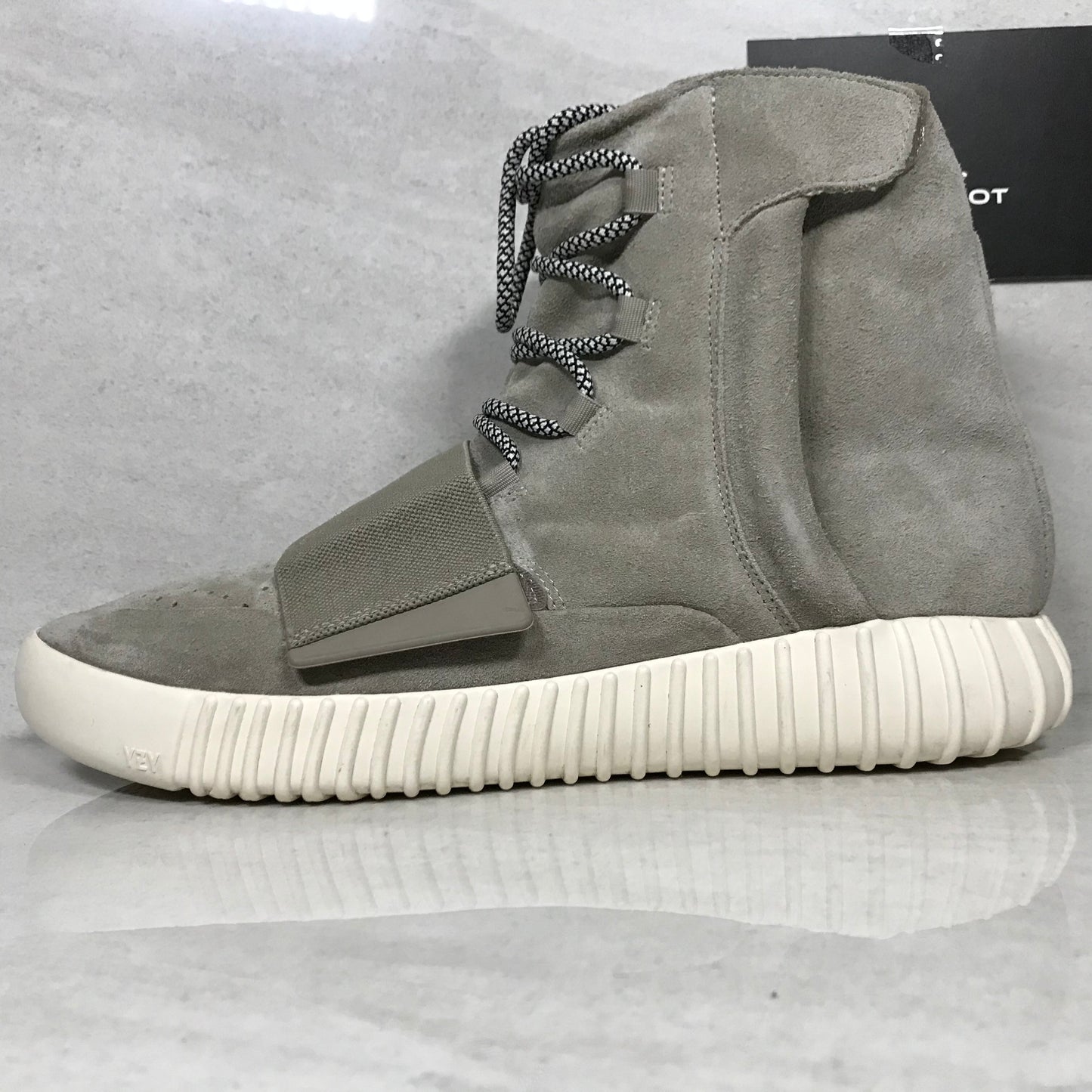 Adidas Yeezy 750 Boost OG Grey/Light Brown Size 12 - Adidas