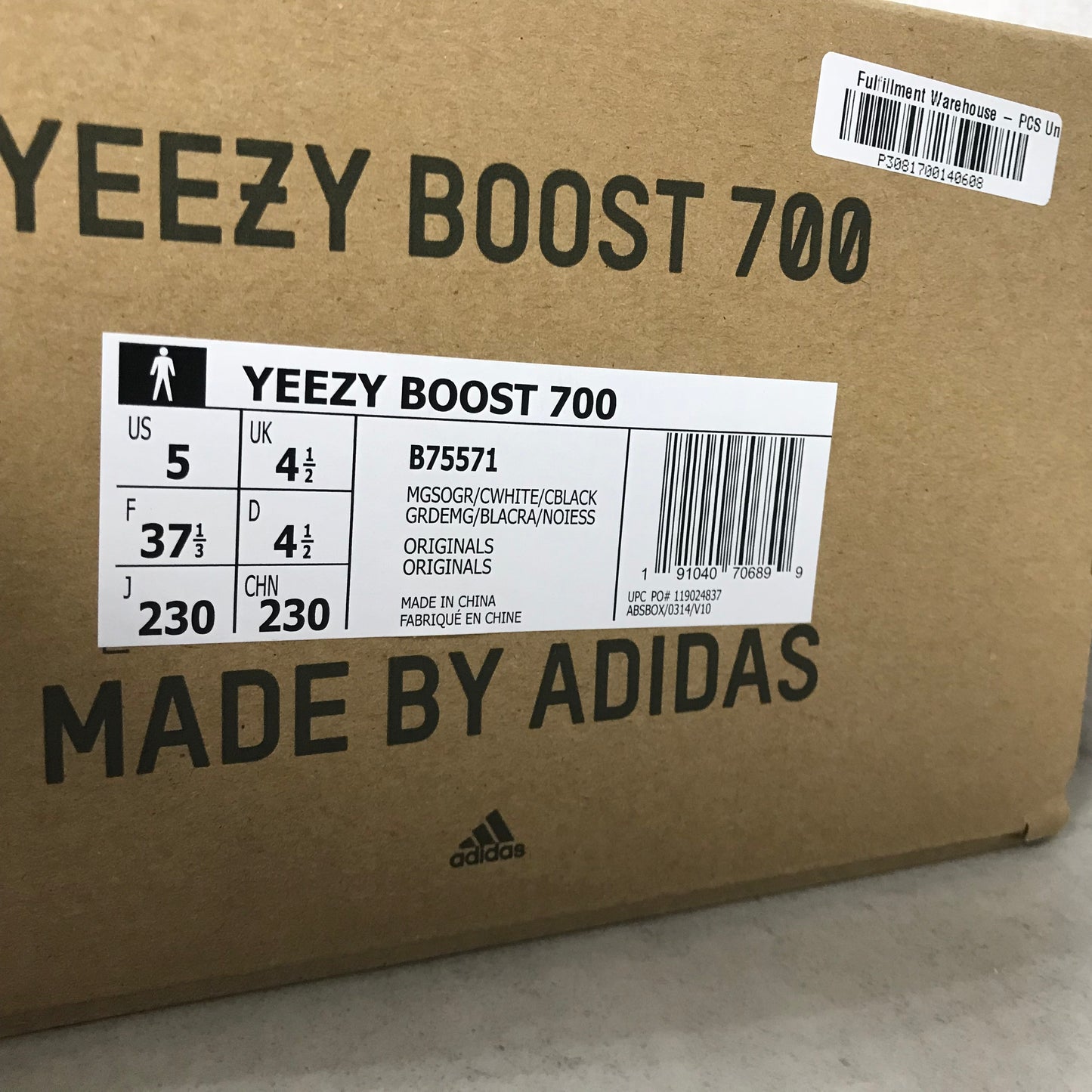 DS Adidas Yeezy 700 Wave Runner Taille 5