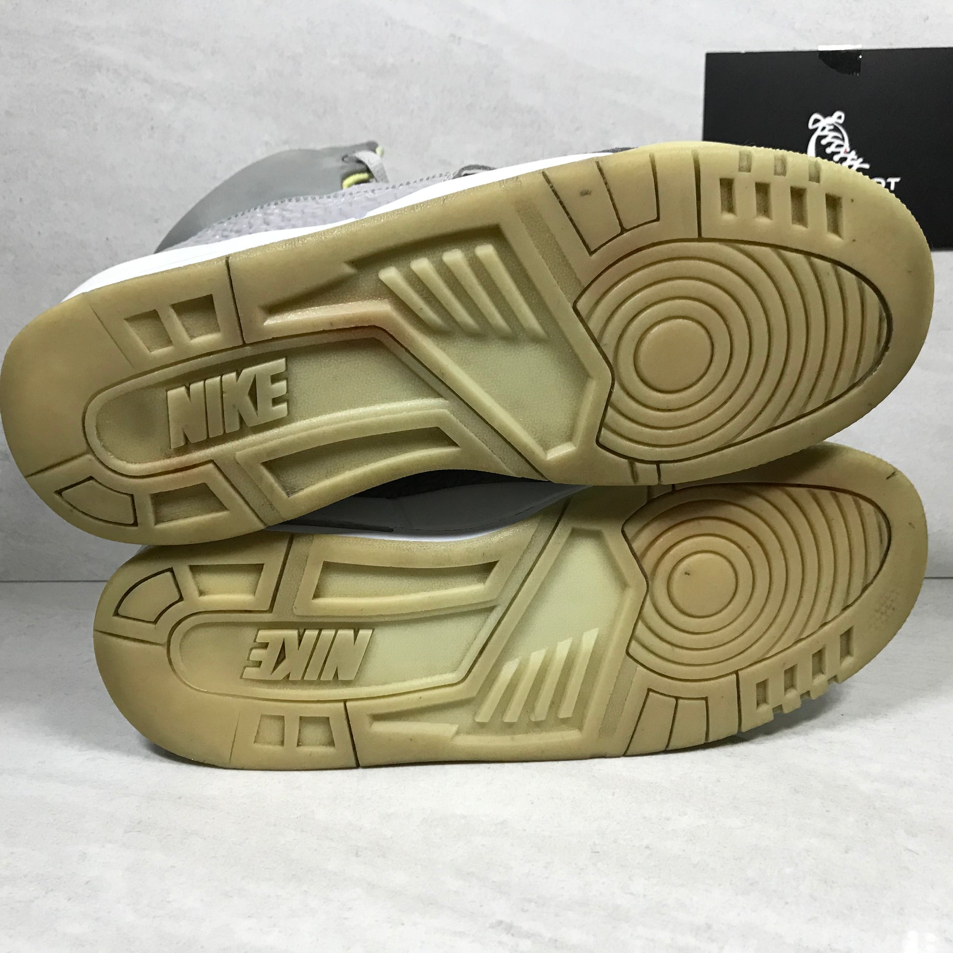 Nike Air Yeezy Zen Grey Size 9.5 - Nike