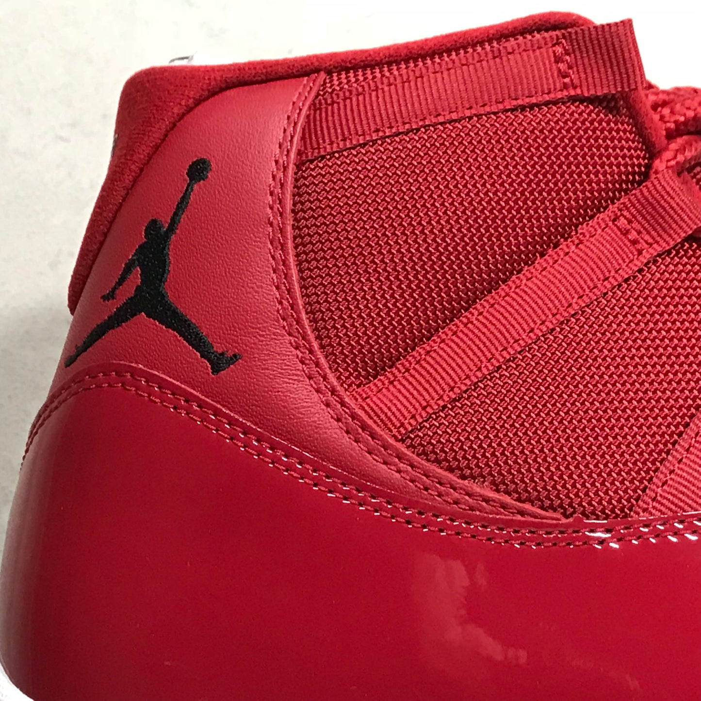 Air Jordan 11 XI Retro Win Like 96 - 378037-623 - Talla de hombre 8.5/Talla 9/Talla 10