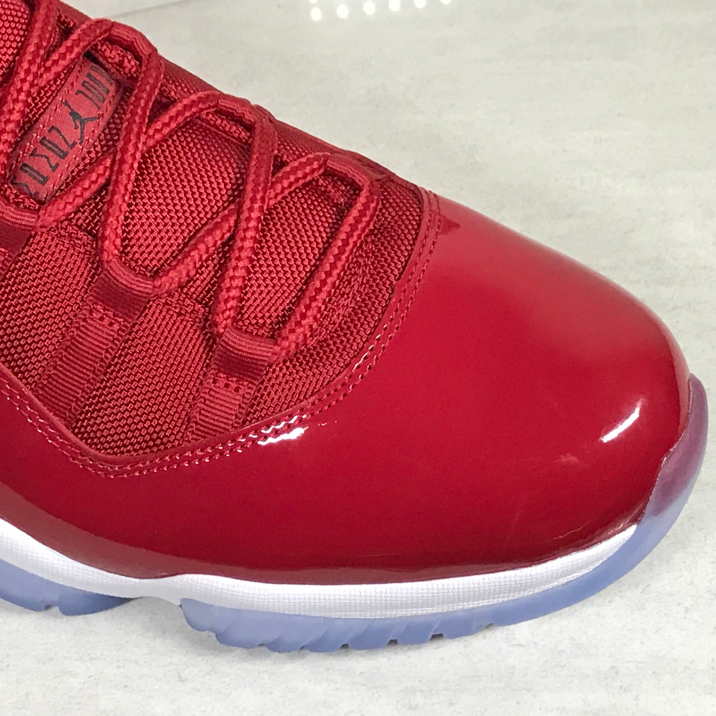 Air Jordan 11 XI Retro Win Like 96 - 378037-623 - Talla de hombre 8.5/Talla 9/Talla 10