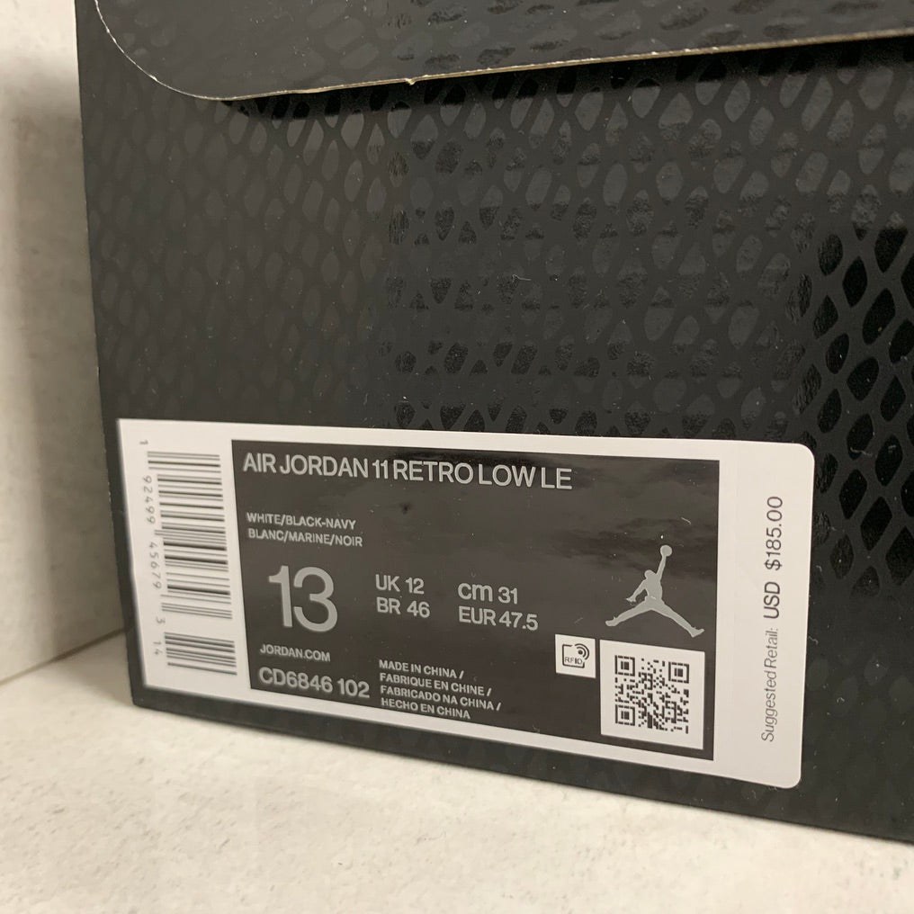 Nike Air Jordan 11 XI Retro Low Men's Size 13 Snakeskin CD6846-102 White/Black/Navy)