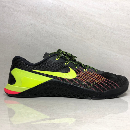 Nike Metcon 3 Training Shoe 852928 012 Homme Taille 14 NOIR/VOLT-HYPER CRIMSON-HOT PUNCH